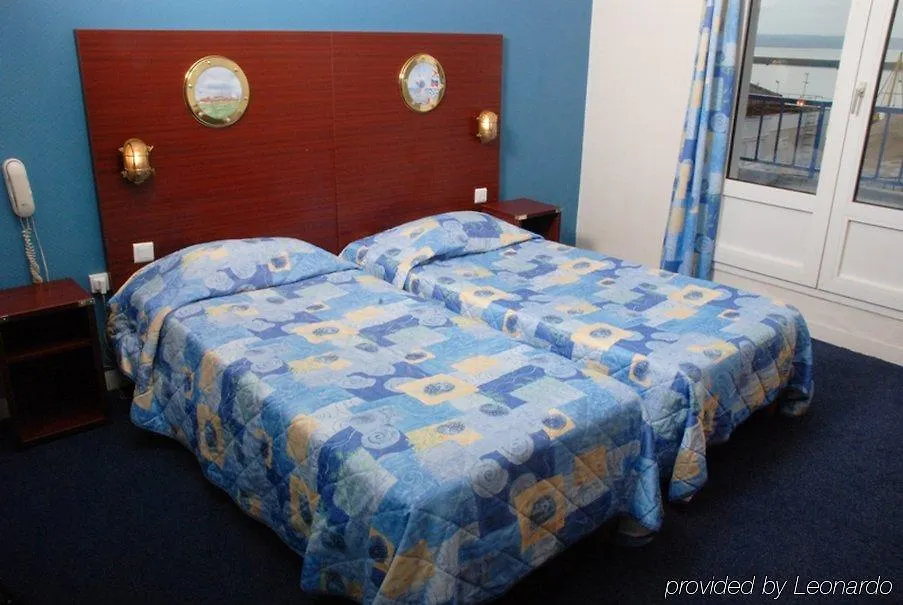 Hotel Les Gens De Mer Brest By Poppins