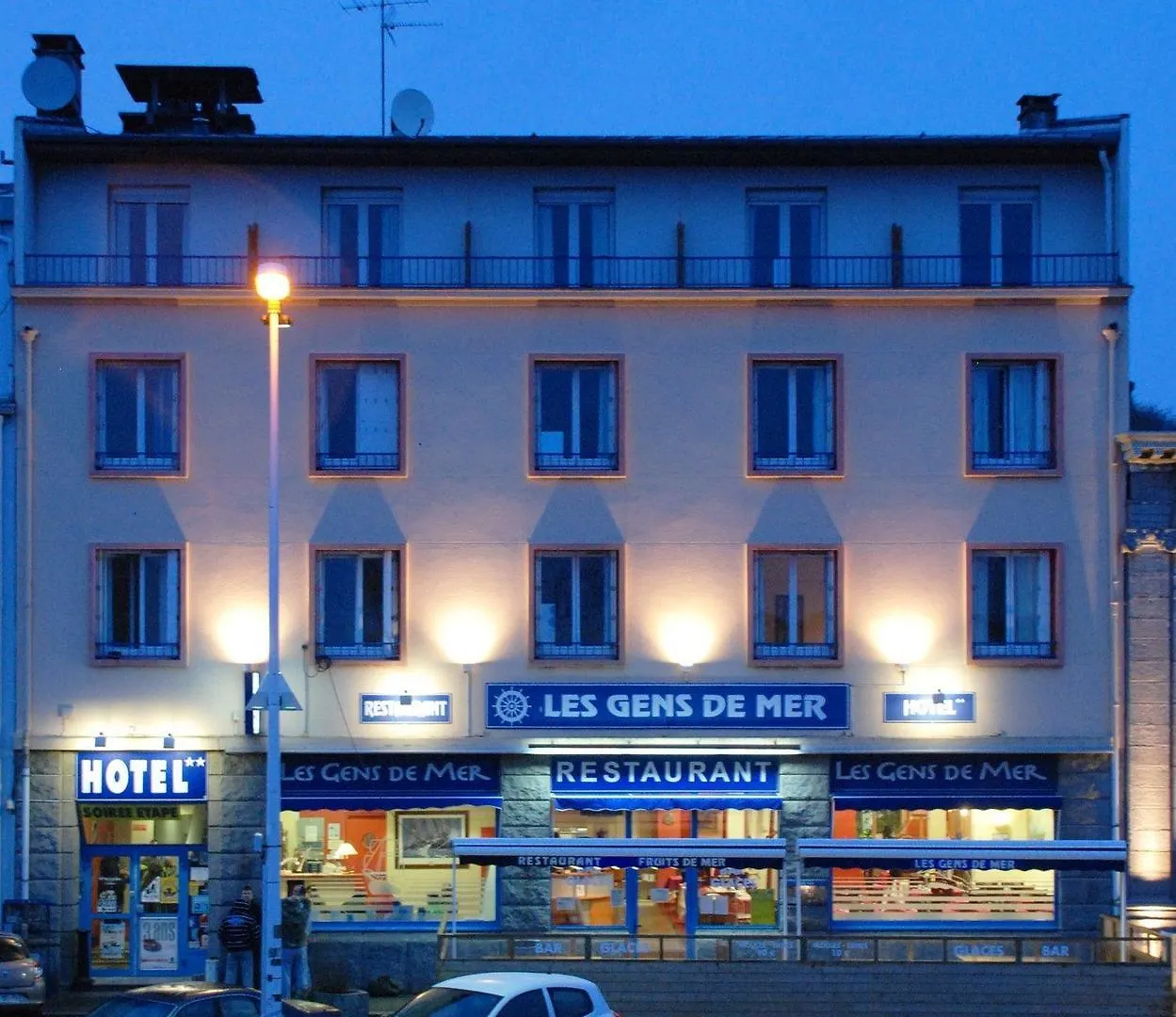 Hotel Les Gens De Mer Brest By Poppins