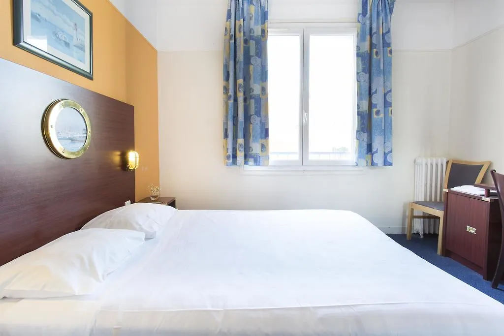 Hotel Les Gens De Mer Brest By Poppins