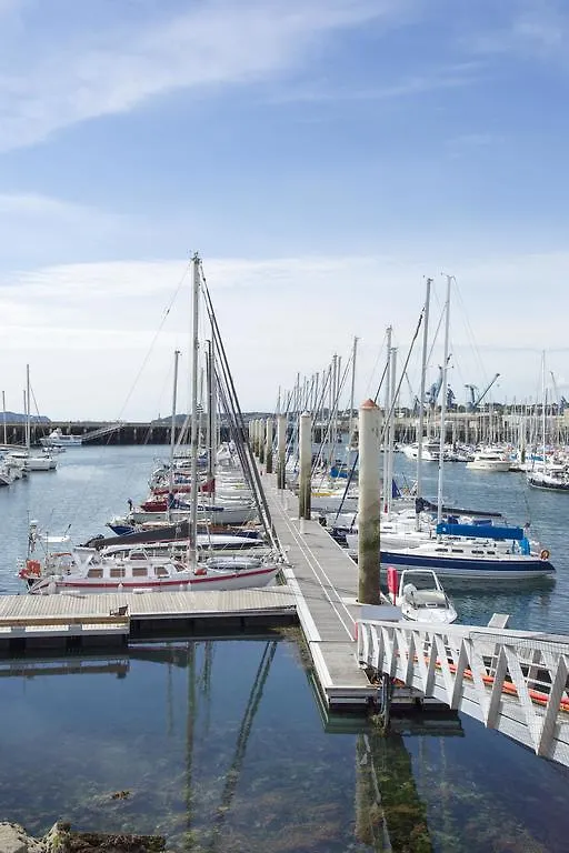 Hotel Les Gens De Mer Brest By Poppins