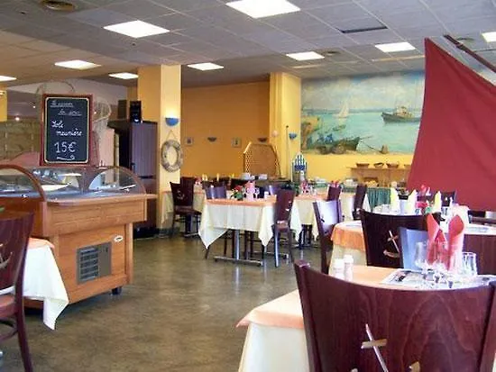 Hotel Les Gens De Mer Brest By Poppins