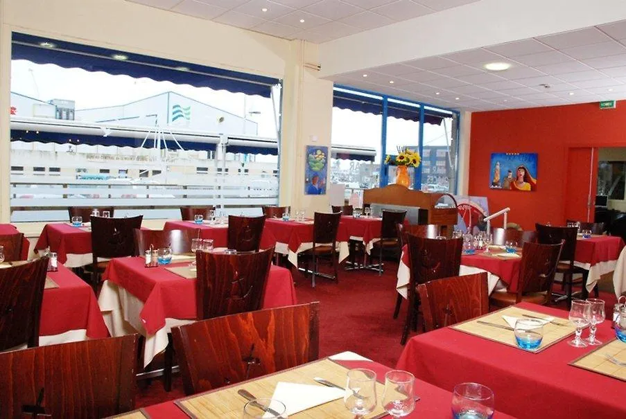 Hotel Les Gens De Mer Brest By Poppins Francia