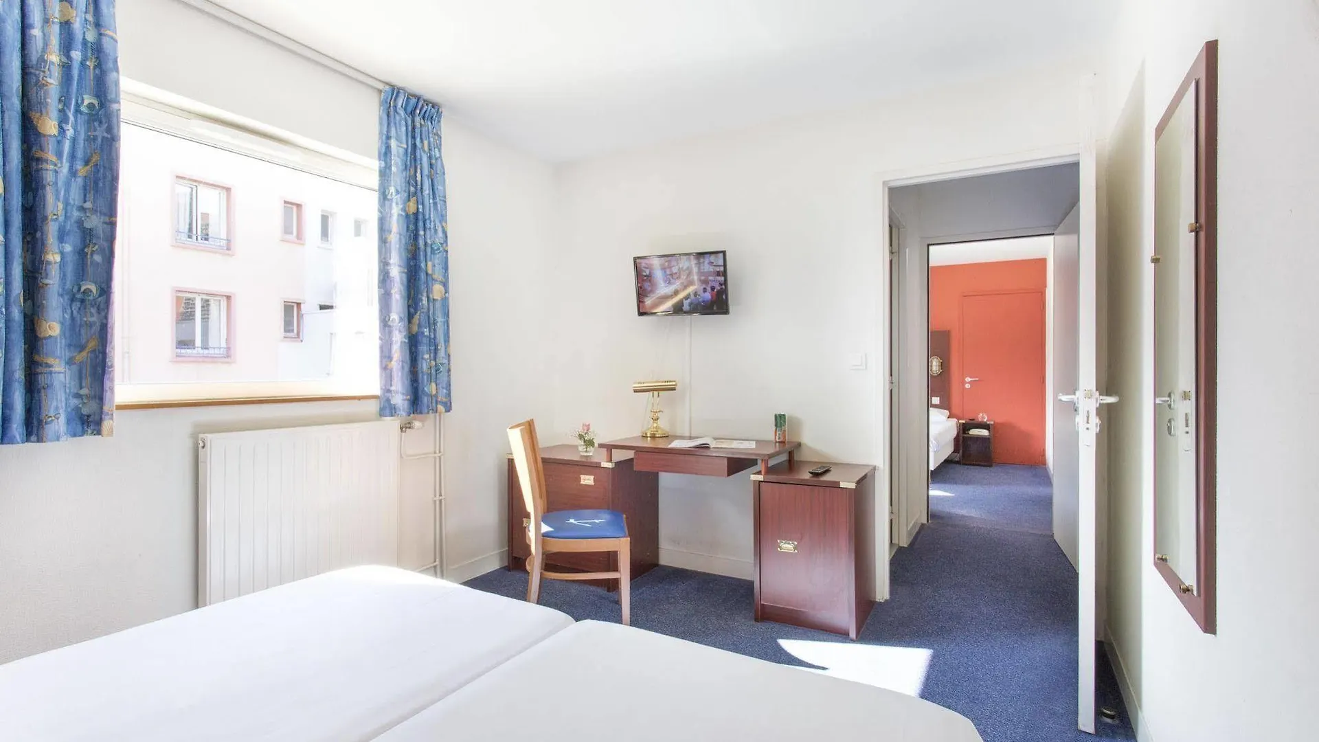 Hotel Les Gens De Mer Brest By Poppins