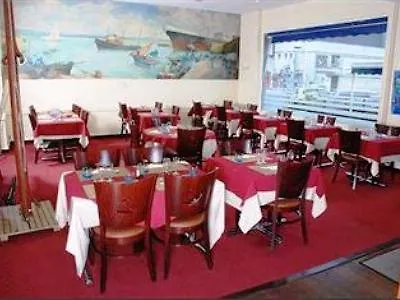 Hotel Les Gens De Mer Brest By Poppins
